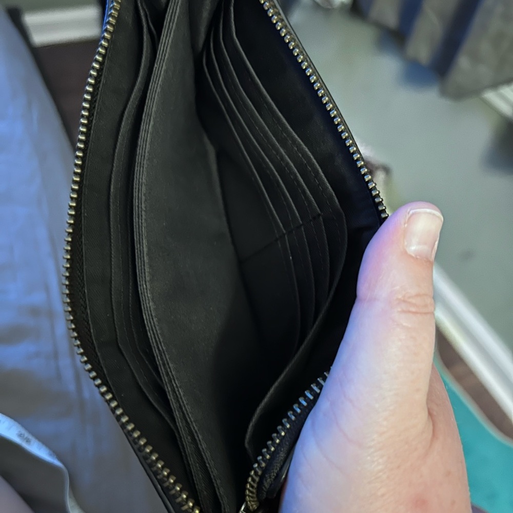 Coach wristlet - Picture 4 of 7